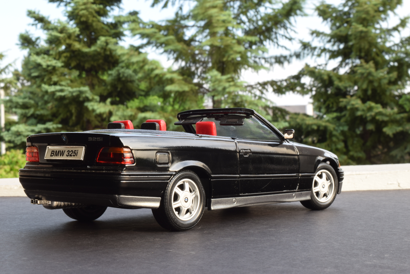 Illustration for article titled Working Top Wednesday: Maisto BMW 325